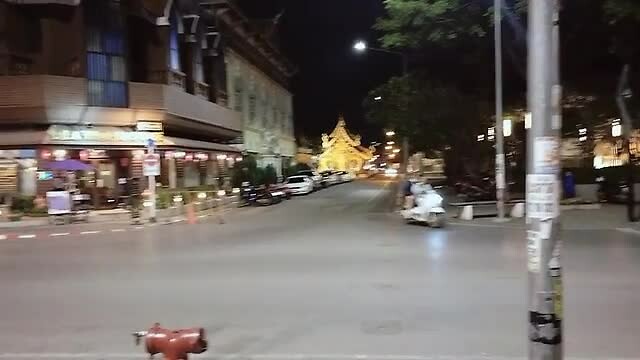 Chiang onder weg naar zat market