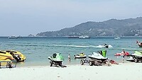 Bij strand pathong