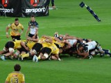 Knuffelsessie tussen The Hurricanes and Brumbies
