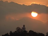 Ook Boeddha geniet van een mooie zonsondergang