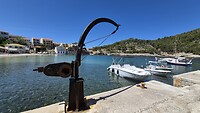 Assos