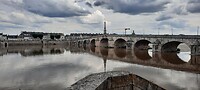 Langs de Loire, grijs en reflectie.