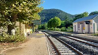 Met de trein van Luc et Diois naar Veynes—Dévolu brengt.