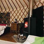 heerlijke kachel in de yurt