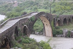 Ura e Mesit, de oude brug bij Shkodër