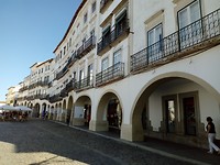 Evora.