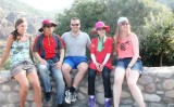 Anja, Martijn en ik met 2 Aziaten