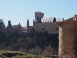 b38 Capilla de la Vera Cruz met op de achtergrond het Alcázar, Segovia