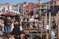 b024 Ponte de Rialto, Venetië