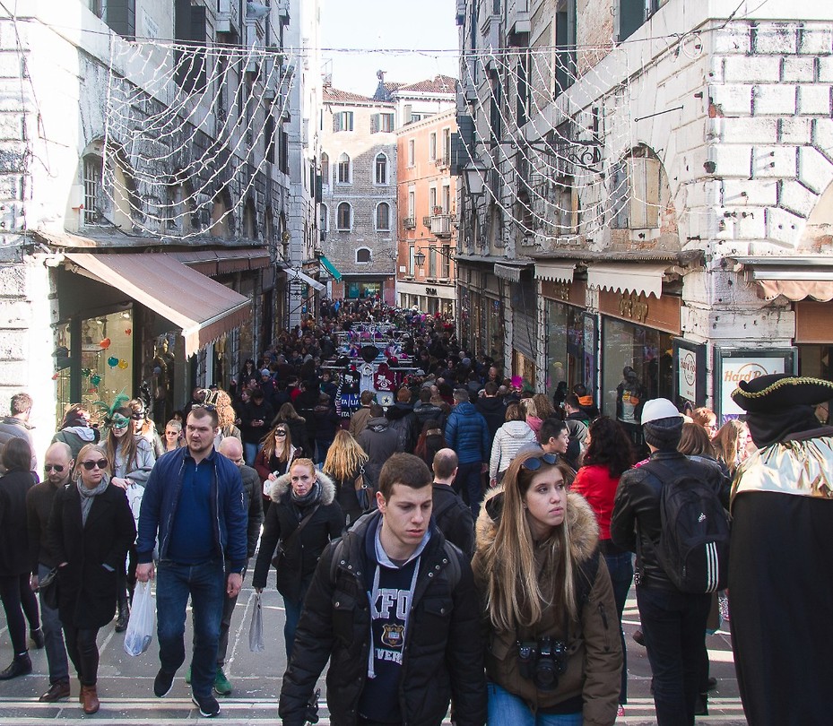b032 Ponte de Rialto, Venetië