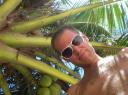 aapie onder de boom