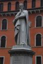 Dante geeft denkwerk mee Verona