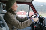 Leonie am Steuer