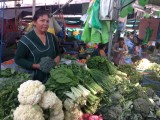 Groentevrouwtje op de markt