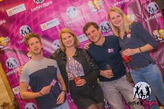 Avondje uit