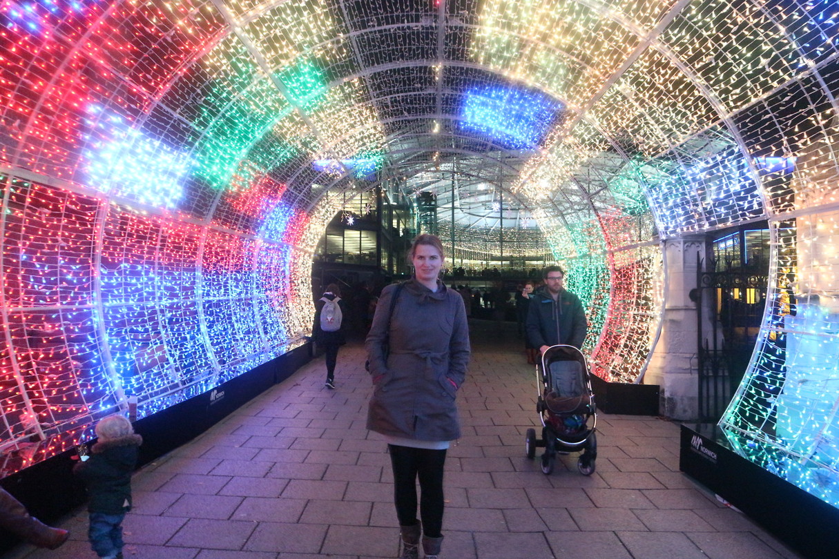 Light tunnels