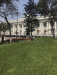 Frente al congreso