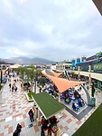 Mega Plaza
