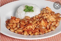 Frejoles con pollo