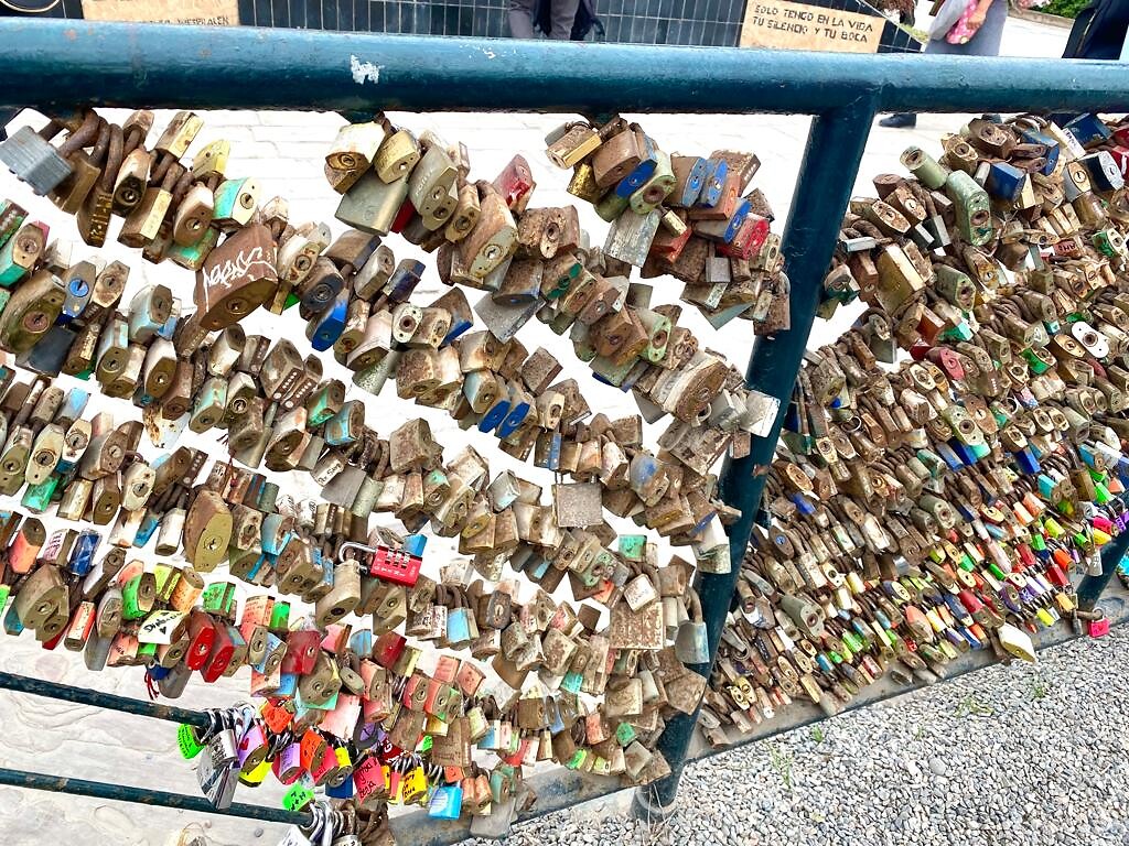 Lovewall