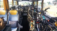 Lekker knus in de fietsbus