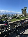 Fietsen langs de baai