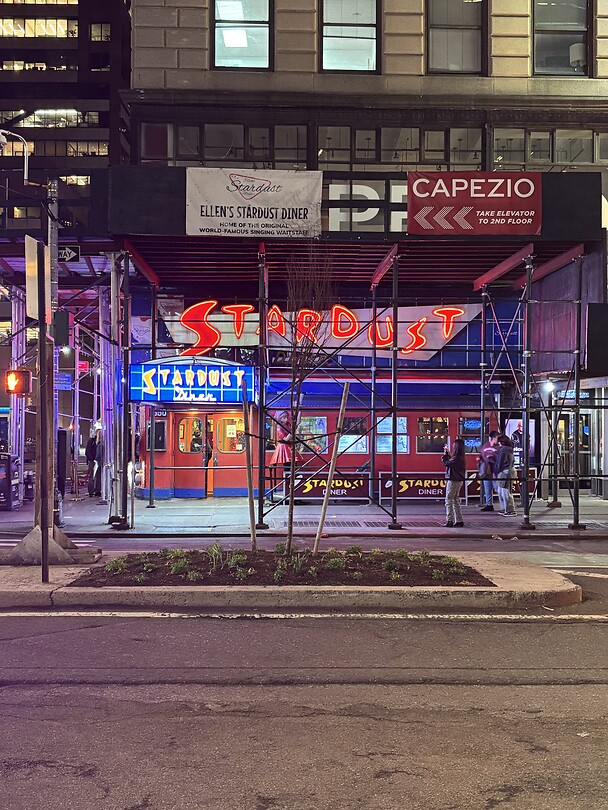 Ellen Stardust