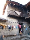 Tantamayo - at Senora Consuelo´s home - her grandchildren in the door opening