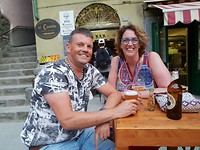 En weer terug in Vernazza, heerlijke verfrissing op terras