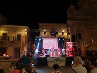Live band