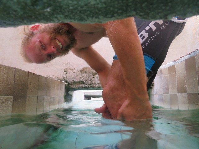 Mega warme hot spring, maar wel lachen