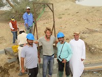 Projectleiders voor de nieuwe watervoorziening van de stad Al Buraimi