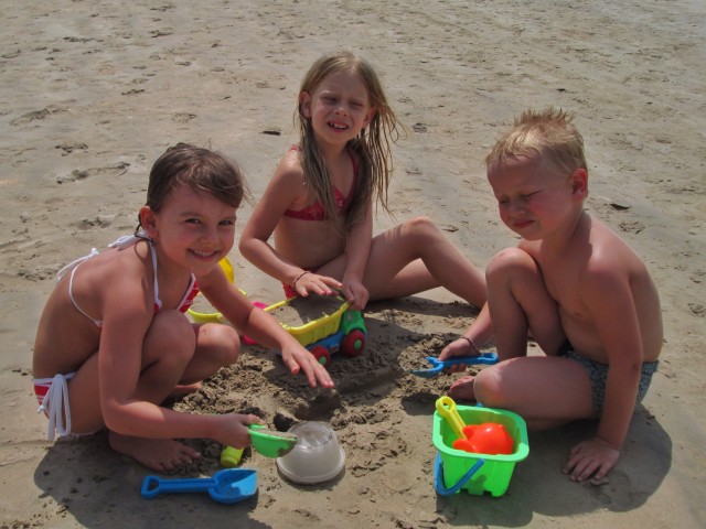 Met Anouk op het strand