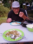 Bad Belzig, Frankies eerste zelf gekookte maaltijd deze trip, was weer lekker.
