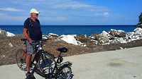 Golden Beach, Frank met de fietsen