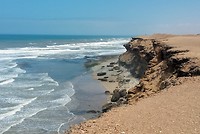 Sahara, klif aan zee