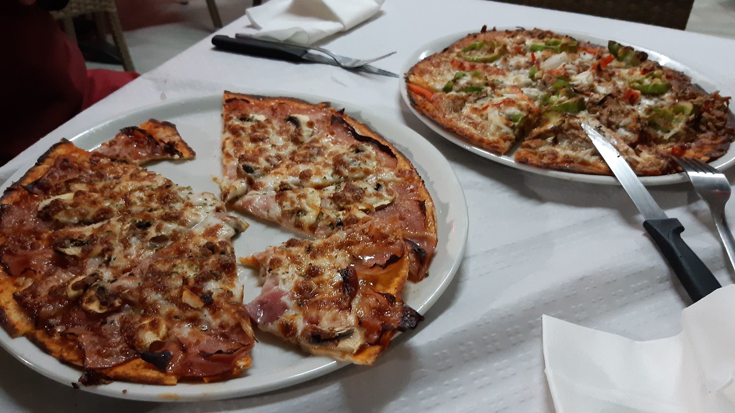 Malaga pizza eten Foto RiFra’s reisblog