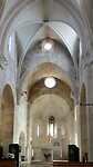 Colombiers, eenvoudig interieur van de kerk