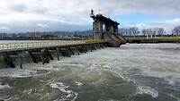 Kessel, een dam in de Maas