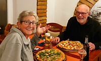 Senj, uit eten 54 jaar getrouwd