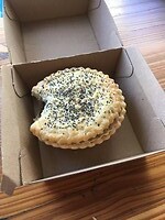 Een echte Pie gevuld met een vlees ragout… niet slecht