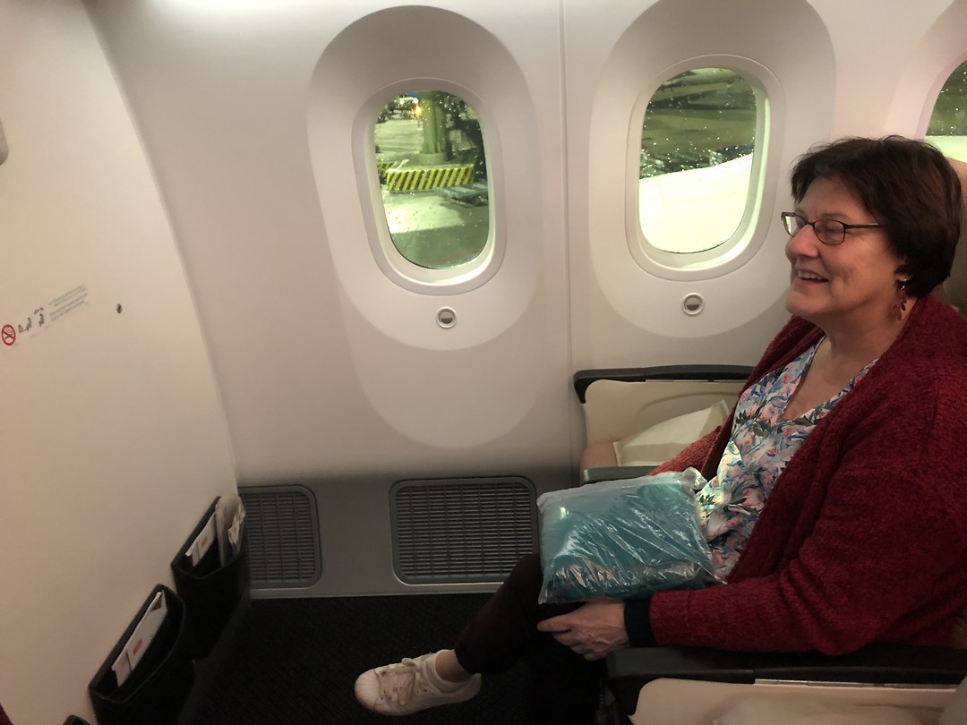 Eerste vlucht naar Abu Dhabi