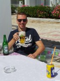 Jahoor, meteen aan een ijskoude vaas Heineken!