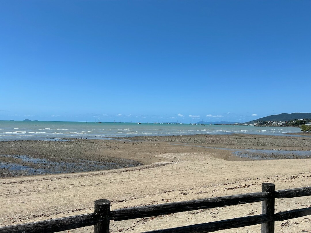 Airlie Beach2