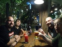 Biertje met Andy en Els in Nha Trang