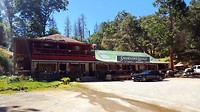 Cyndi's Snowline Lodge
