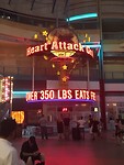 De befaamde Heart Attack Grill. Verkopen hamburgers van 10.000 calorieën