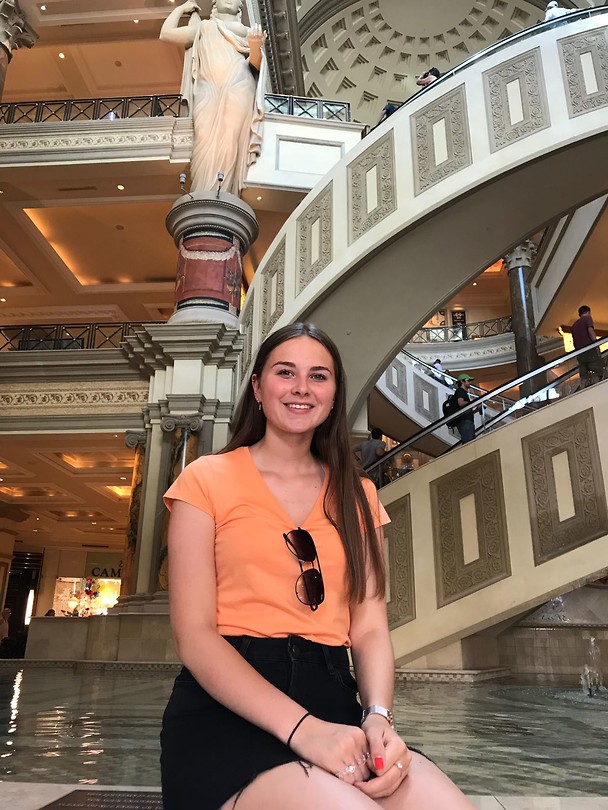 ‘Cleopatra’ in Caesar’s Palace