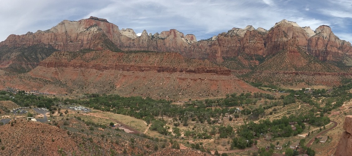 panorama op de top van de Watchman trail