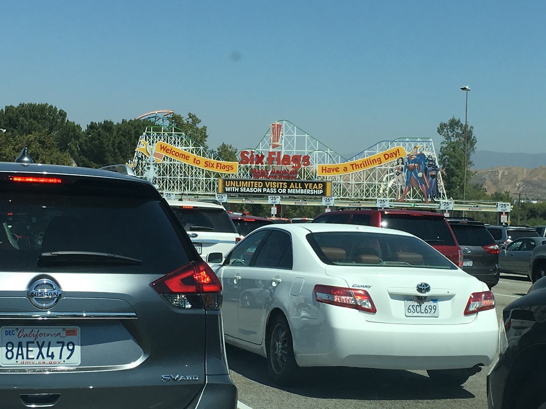 We naderen het “rollercoaster capital of the world” zoals de Amerikanen het noemen